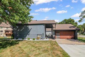 8307-N-Chatham-Avenue-mls-2568836-image-1