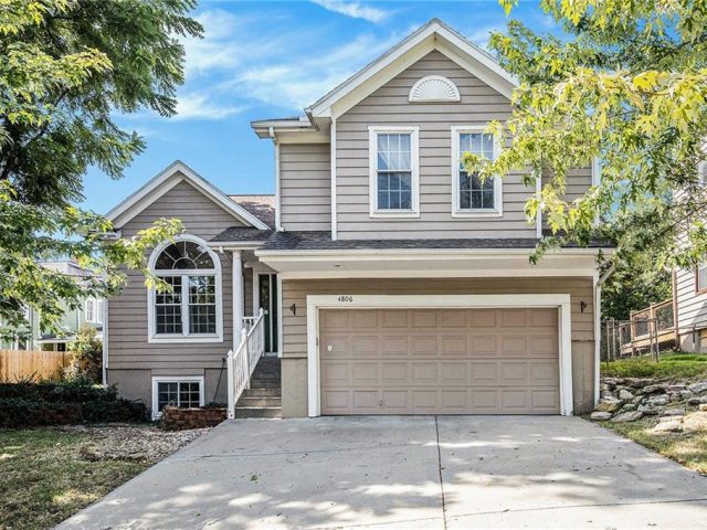 Homes for Sale in Kansas City, MO 64119 | 4806 N Wheeling Avenue