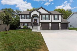 6125-NE-118th-Street-mls-2574800-image-1