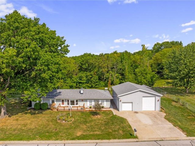 Homes for Sale in Excelsior Springs, MO 64024 | 926  Elm Road