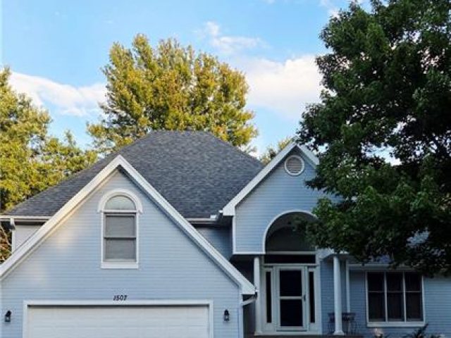 Homes for Sale in Liberty, MO 64068 | 1507  Amesbury Avenue