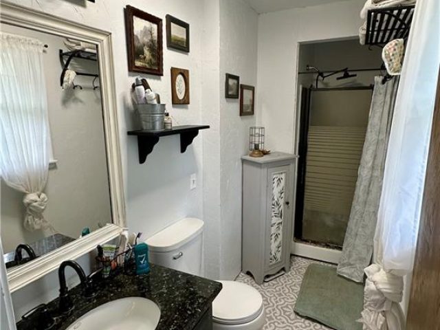 Homes for Sale in Kearney, MO 64060 | 404 N Grove Street
