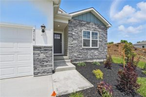 4812-NW-140th-Street-mls-2551129-image-1