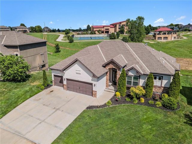 Homes for Sale in Platte City, MO 64079 | 12935 N Bayberry Street