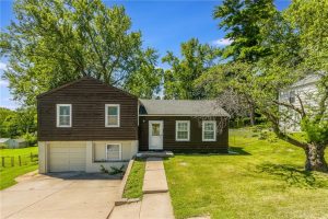 1519-NE-Englewood-Road-mls-2566888-image-1