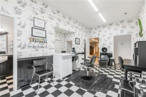 8211-NW-High Point-Drive-mls-2567976-image-1
