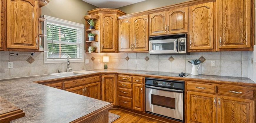 Homes for Sale in Kearney, MO 64060 | 905  Crestridge Drive