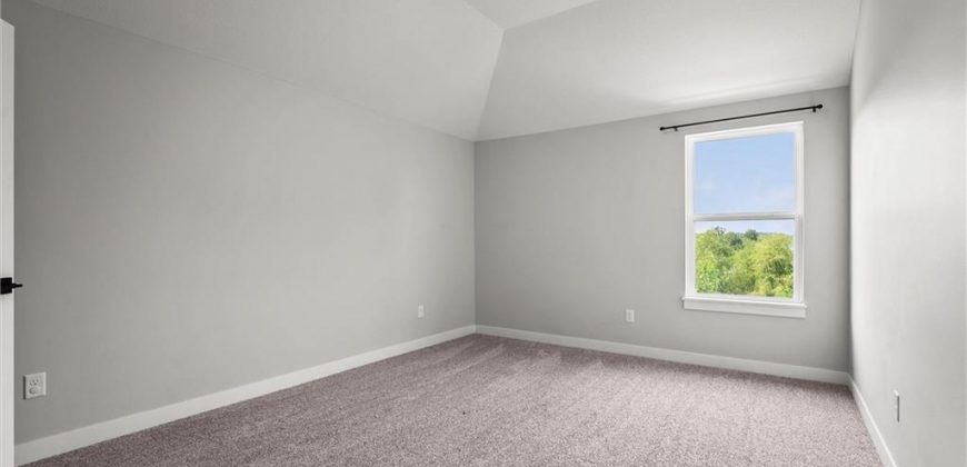 Homes for Sale in Kansas City, MO 64153 | 8222 NW 89th Street
