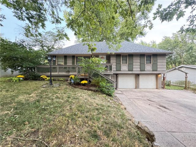 Homes for Sale in Liberty, MO 64068 | 1601  JOHNSTON Street