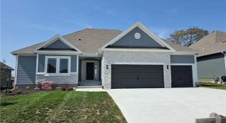 Homes for Sale in Kansas City, MO 64156 | 10216 N Winchester Avenue
