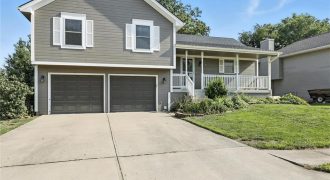 Homes for Sale in Kearney, MO 64060 | 414  Regency Park Street