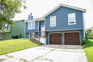 8415-NE-110th-Terrace-mls-2564775-image-1