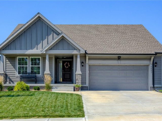 Homes for Sale in Kansas City, MO 64156 | 5007 NE 102nd Street