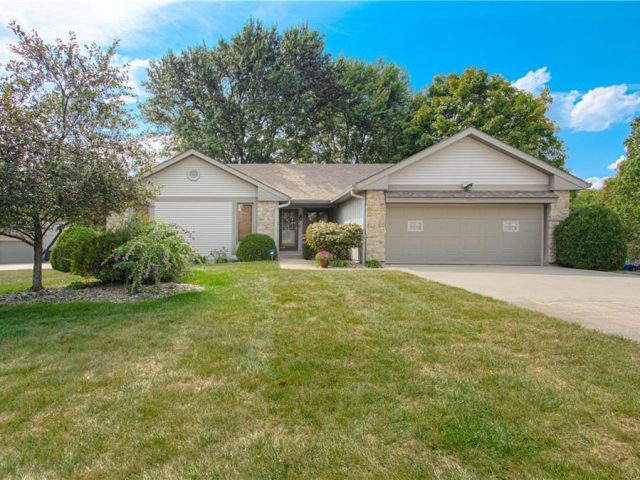 Homes for Sale in Gladstone, MO 64119 | 7004 N Benton Court