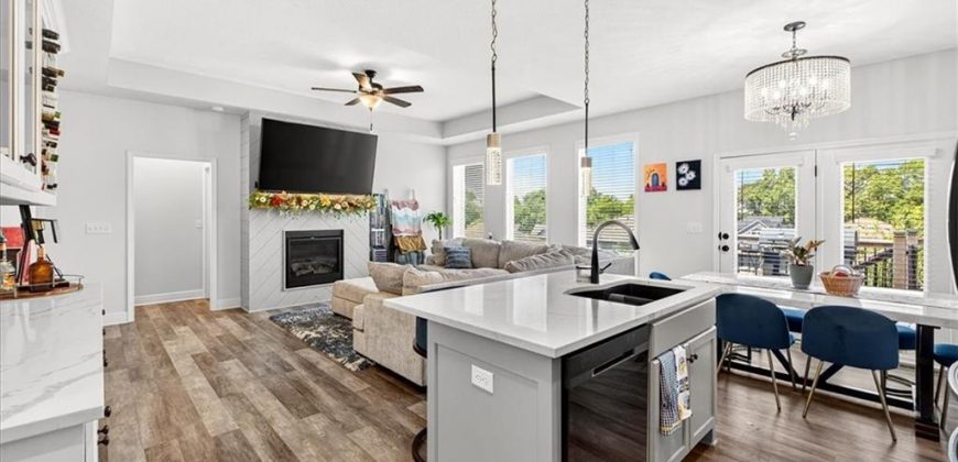 Homes for Sale in Kansas City, MO 64154 | 9518 N Lenox Place