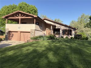 10414-NW-Mirror Lake-Drive-mls-2575460-image-1