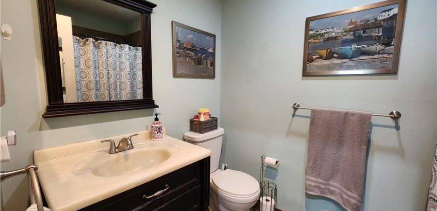 Homes for Sale in Gladstone, MO 64119 | 6007 N Kansas Avenue