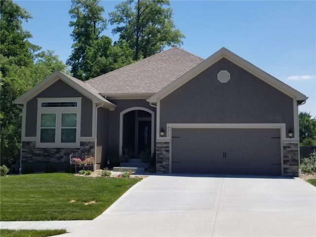 Homes for Sale in Kansas City, MO 64154 | 9315 N Belton Avenue
