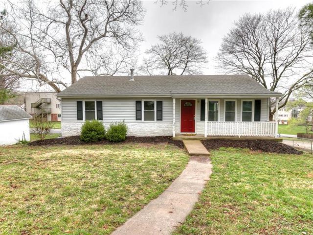 Homes for Sale in Kansas City, MO 64117 | 3011 NE 37 Terrace