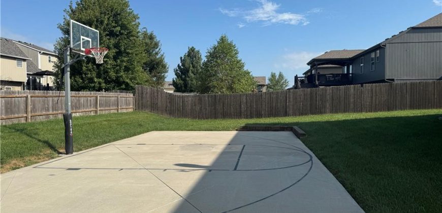 Homes for Sale in Kansas City, MO 64156 | 9112 N MYRTLE Avenue