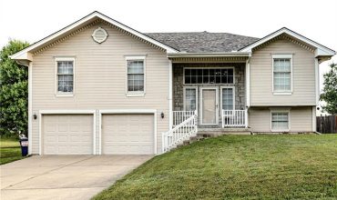 Homes for Sale in Gladstone, MO 64118 | 5200 N Pennsylvania Avenue