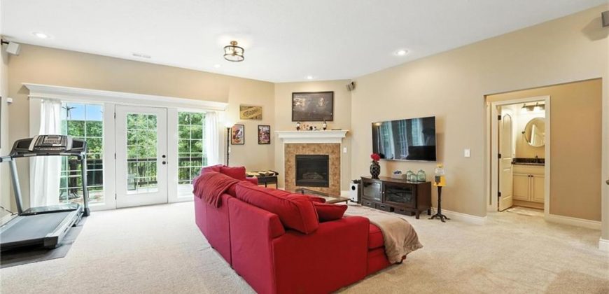 Homes for Sale in Parkville, MO 64152 | 6025  Vardon Drive