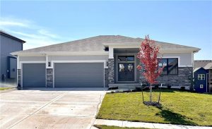 7613-NE-103rd-Terrace-mls-2565312-image-1