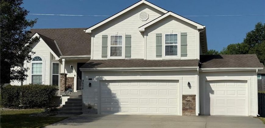 Homes for Sale in Kansas City, MO 64155 | 9604 N Highland Terrace
