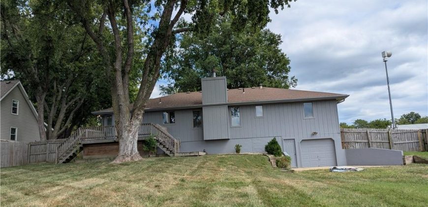 Homes for Sale in Kearney, MO 64060 | 1912  Honeysuckle Street