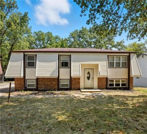 4803-NW-Woody Creek-Lane-mls-2574489-image-1
