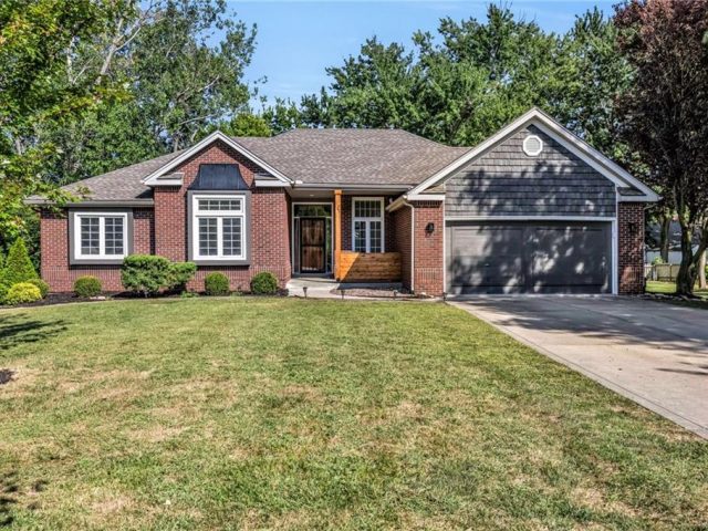 Homes for Sale in Weatherby Lake, MO 64152 | 7803 NW Lynns Lane