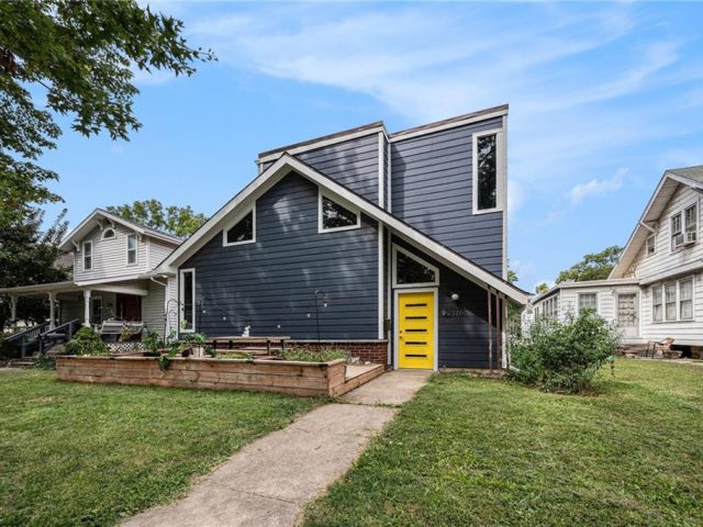 Homes for Sale in North Kansas City, MO 64116 | 2116  Erie Street