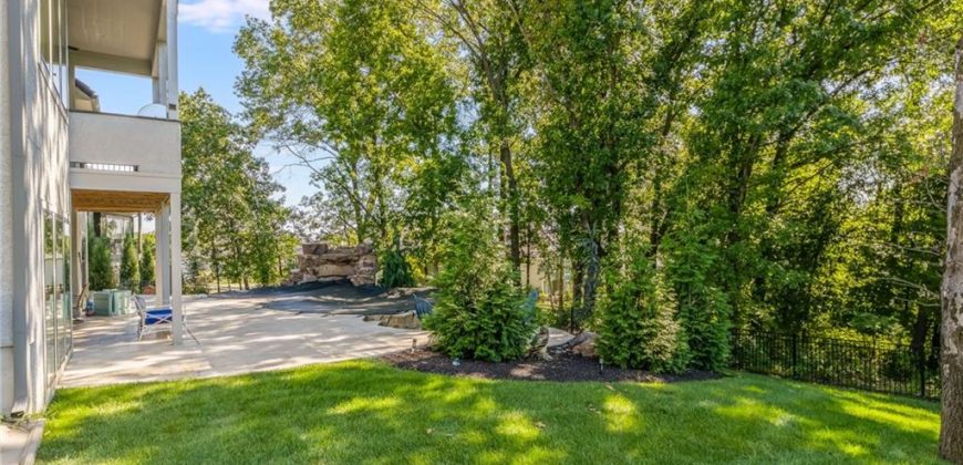 Homes for Sale in Kansas City, MO 64151 | 5830 N Lucerne Avenue