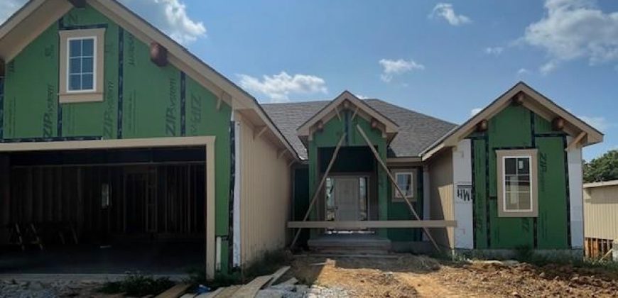 Homes for Sale in Parkville, MO 64152 | 13715 NW 70th Street