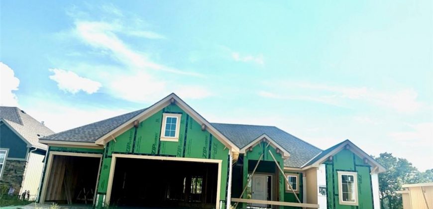 Homes for Sale in Parkville, MO 64152 | 13715 NW 70th Street