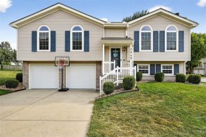 7945-NW-74th-Street-mls-2576106-image-1