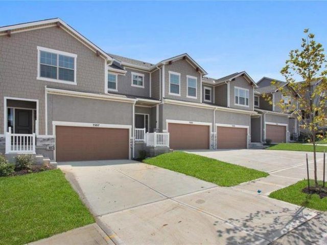 Homes for Sale in Parkville, MO 64152 | 7332  Aaron Street, Unit#24 D