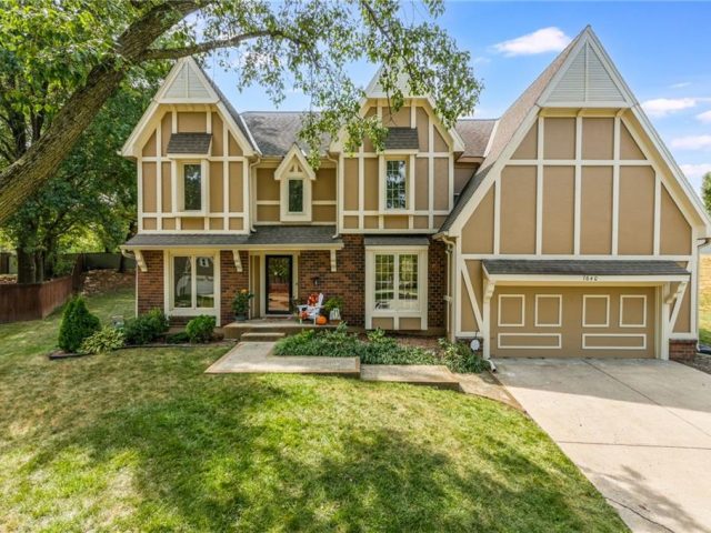 Homes for Sale in Kansas City, MO 64151 | 7640 N Lucerne Court