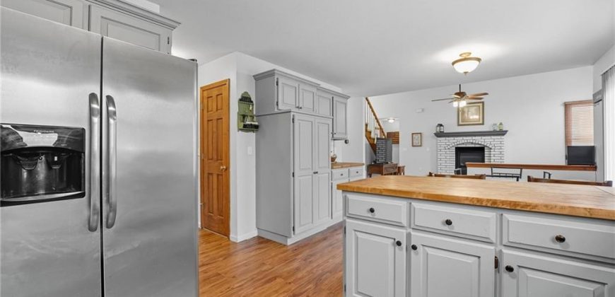 Homes for Sale in Smithville, MO 64089 | 902  Aspen Drive