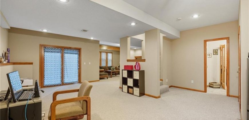 Homes for Sale in Smithville, MO 64089 | 902  Aspen Drive