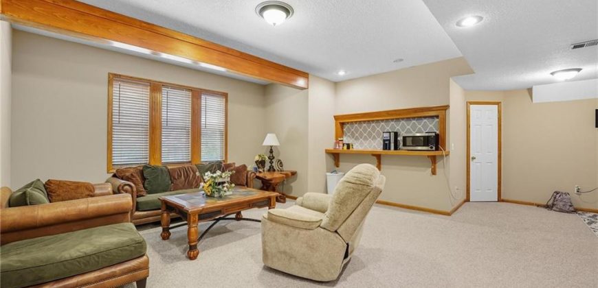 Homes for Sale in Smithville, MO 64089 | 902  Aspen Drive