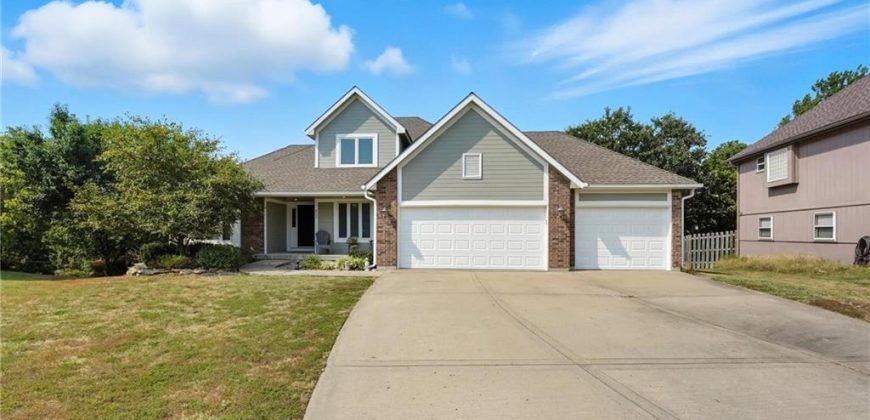 Homes for Sale in Smithville, MO 64089 | 902  Aspen Drive