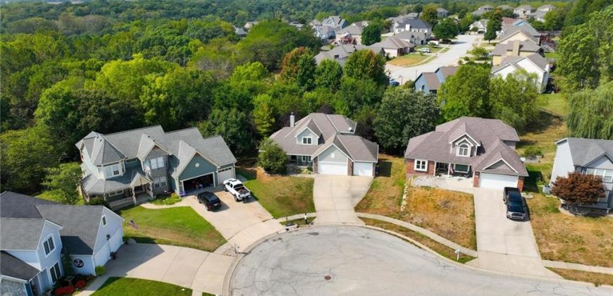 Homes for Sale in Smithville, MO 64089 | 902  Aspen Drive