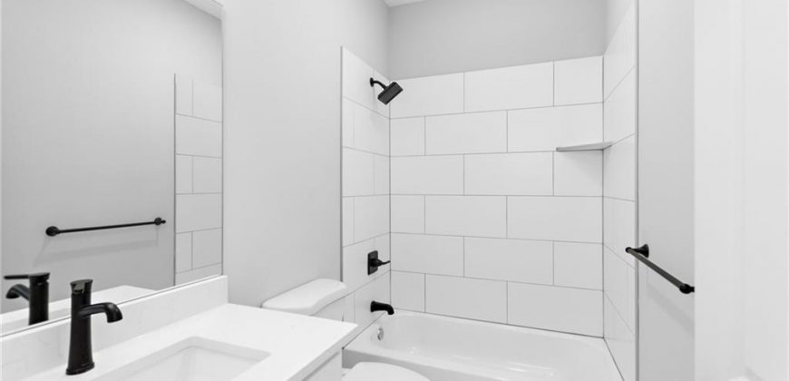 Homes for Sale in Kansas City, MO 64155 | 522 NW 110th Street