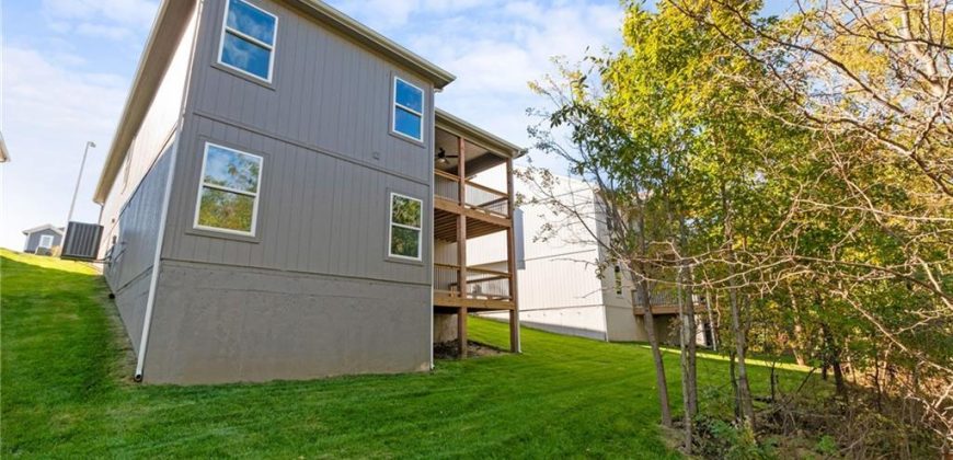 Homes for Sale in Kansas City, MO 64155 | 522 NW 110th Street