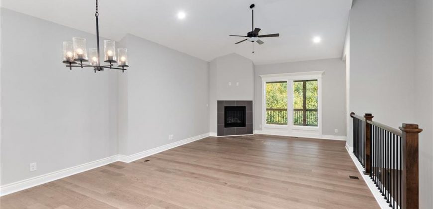 Homes for Sale in Kansas City, MO 64155 | 522 NW 110th Street