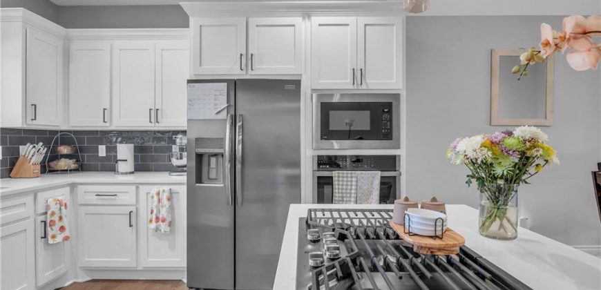 Homes for Sale in Kansas City, MO 64155 | 522 NW 110th Street