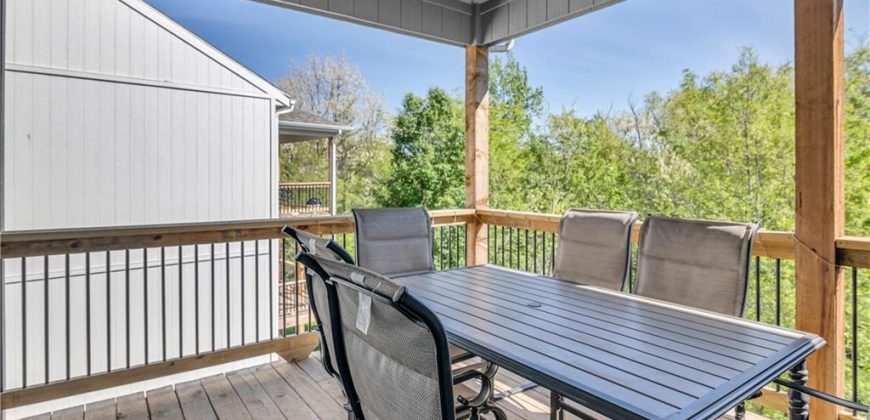 Homes for Sale in Kansas City, MO 64155 | 522 NW 110th Street