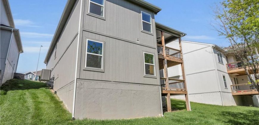 Homes for Sale in Kansas City, MO 64155 | 522 NW 110th Street