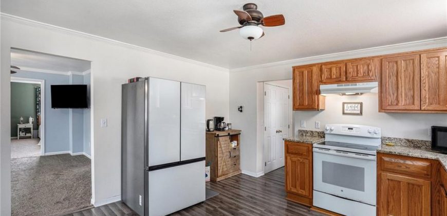 Homes for Sale in Dearborn, MO 64439 | 105 N August Street